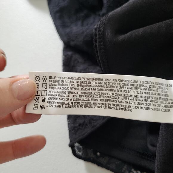 Y2K Whimsigoth Goth Shirt Womens 1X Lace Bow Front Long Sleeve Cropped Cardigan - Picture 9 of 10